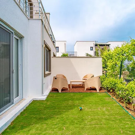 Duplex Villa In Yalikavak With A Beautiful Garden
